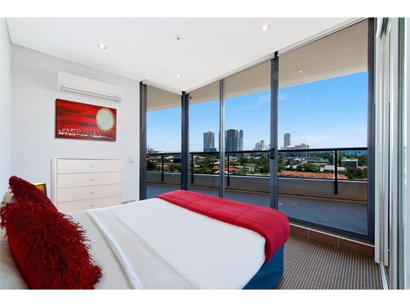 1610/2 Aqua Street, Southport QLD 4215