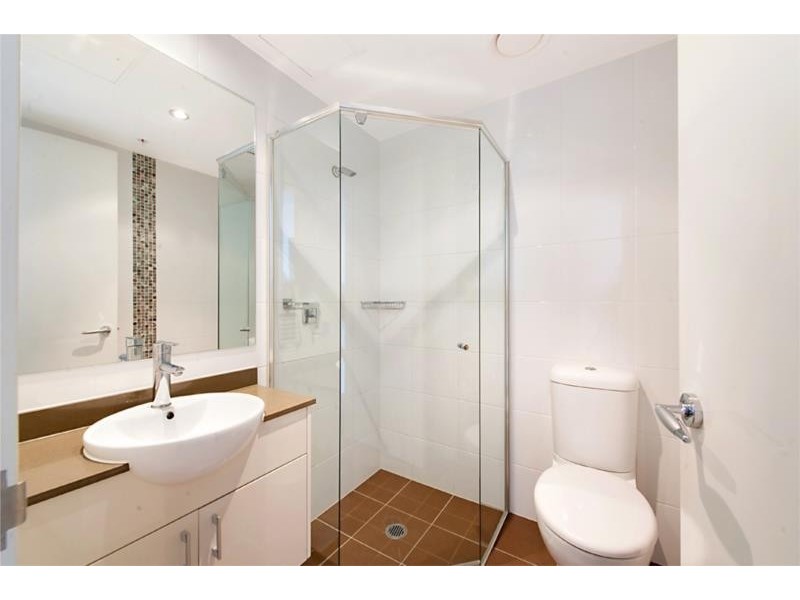 1610/2 Aqua Street, Southport QLD 4215