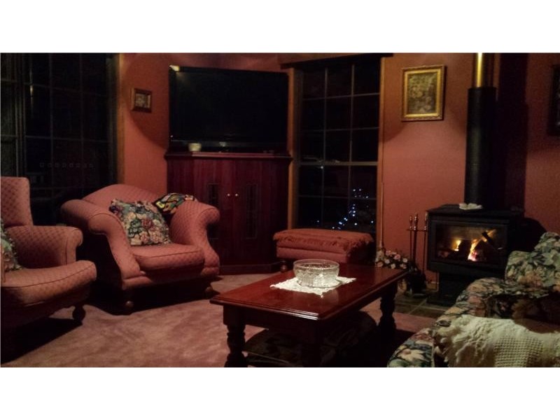 9 Wongawallan Road, Tamborine Mountain QLD 4272