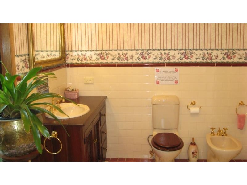 9 Wongawallan Road, Tamborine Mountain QLD 4272