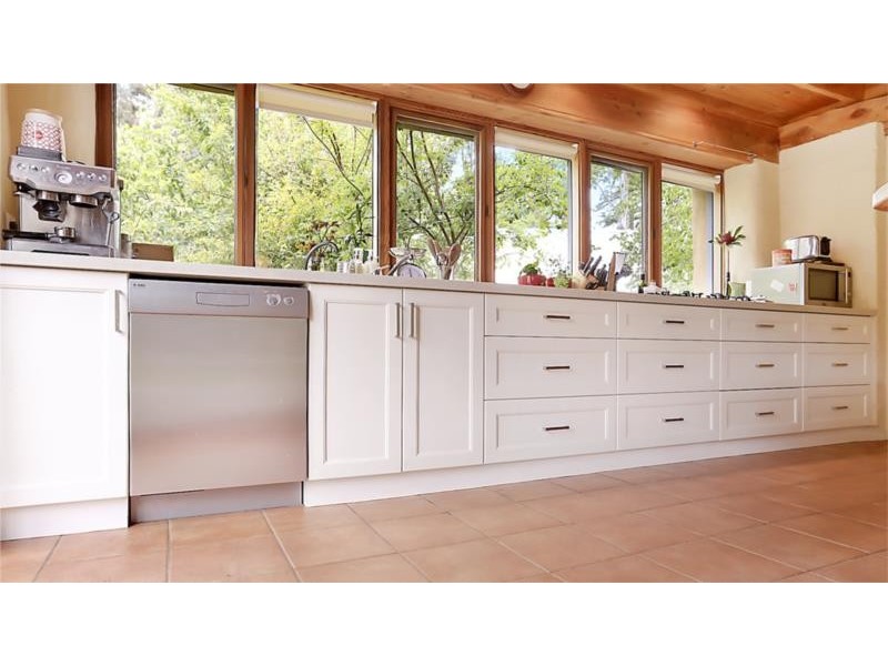 53 Pioneer Road, Stanley VIC 3747