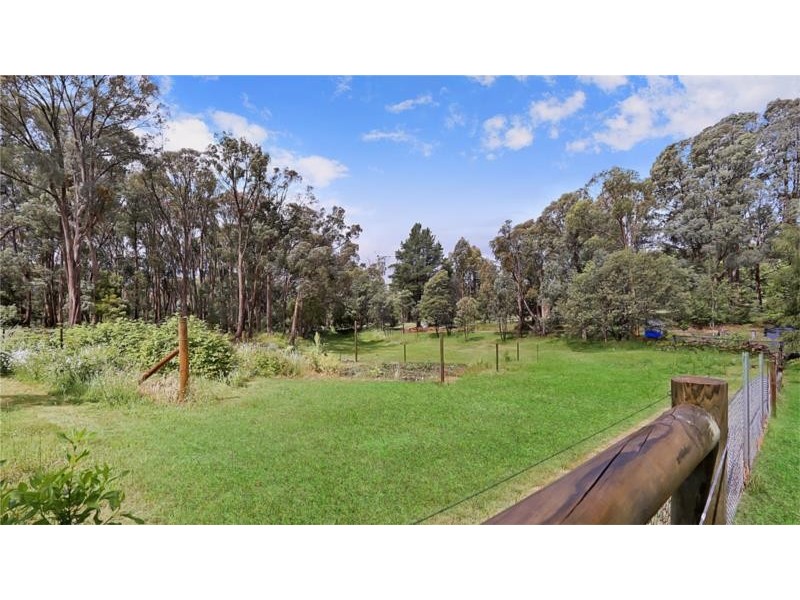 53 Pioneer Road, Stanley VIC 3747