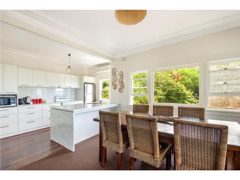 6 Balfour road, Austinmer NSW 2515
