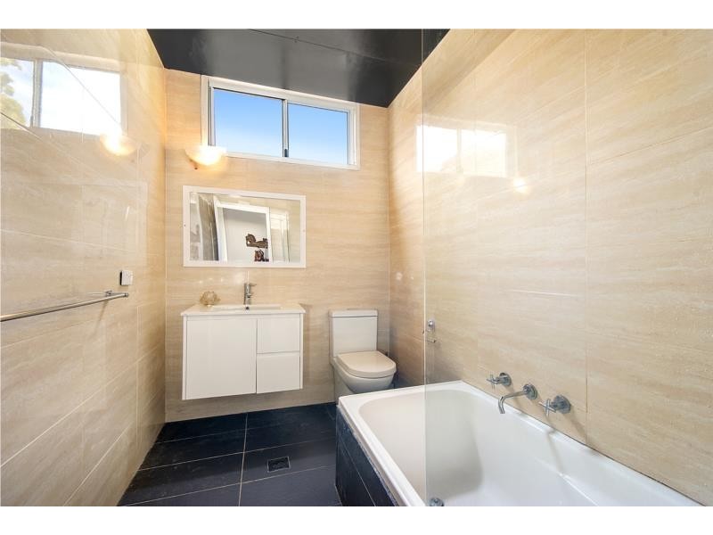 6 Balfour road, Austinmer NSW 2515