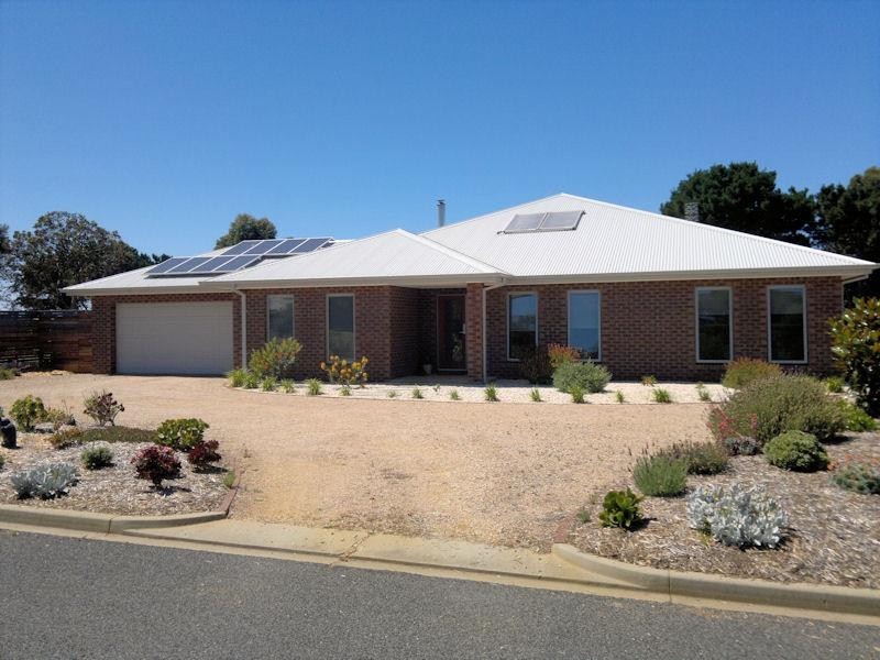 2 Butlers Point Drive, Newlands Arm VIC 3875