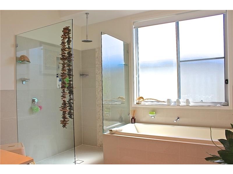 627 CASUARINA WAY, Casuarina NSW 2487