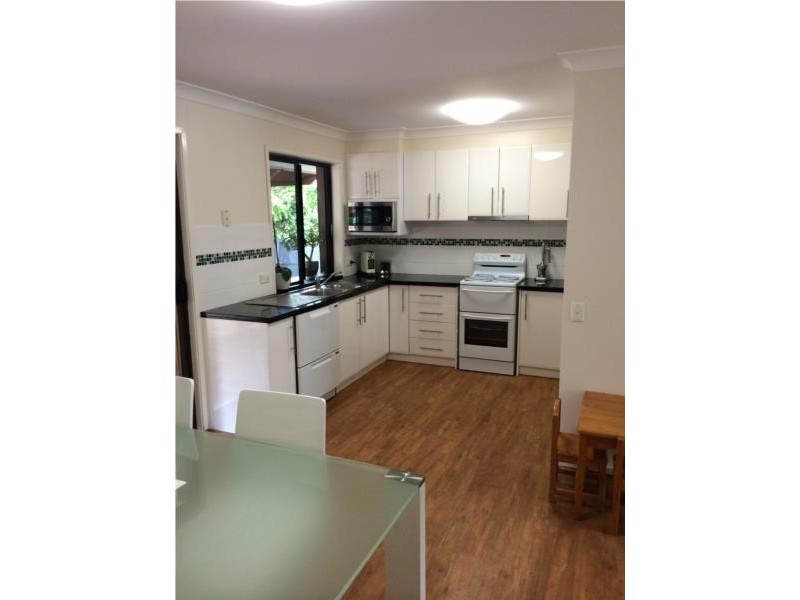 33 Hawkwood Street, Mount Gravatt East QLD 4122