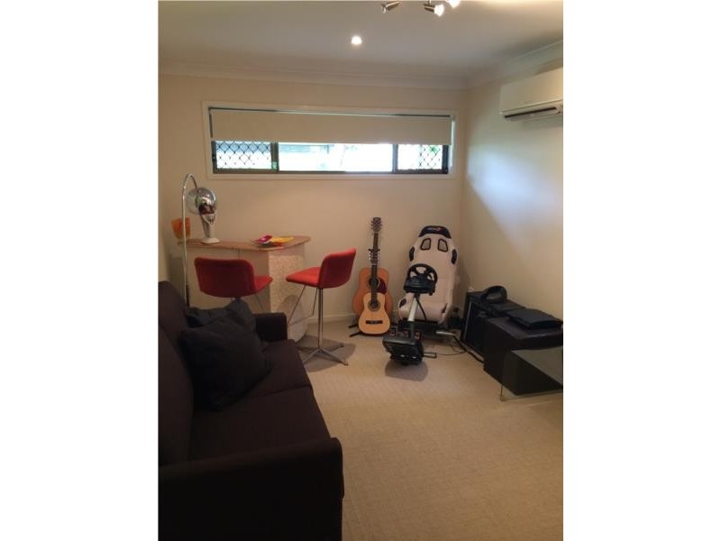 33 Hawkwood Street, Mount Gravatt East QLD 4122