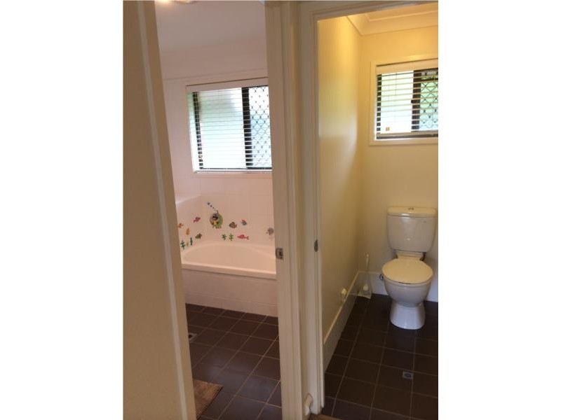 33 Hawkwood Street, Mount Gravatt East QLD 4122