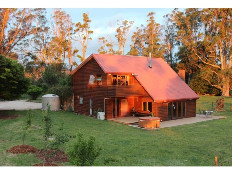 6 Elizabeth Street, Sheffield TAS 7306