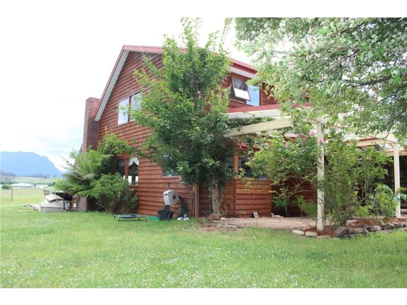 6 Elizabeth Street, Sheffield TAS 7306