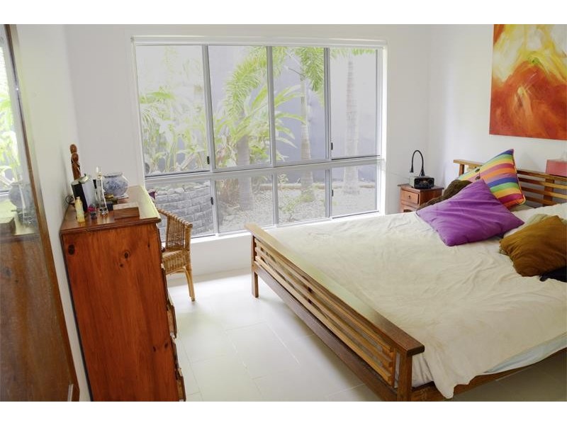 6 Fantan Close, Redlynch QLD 4870