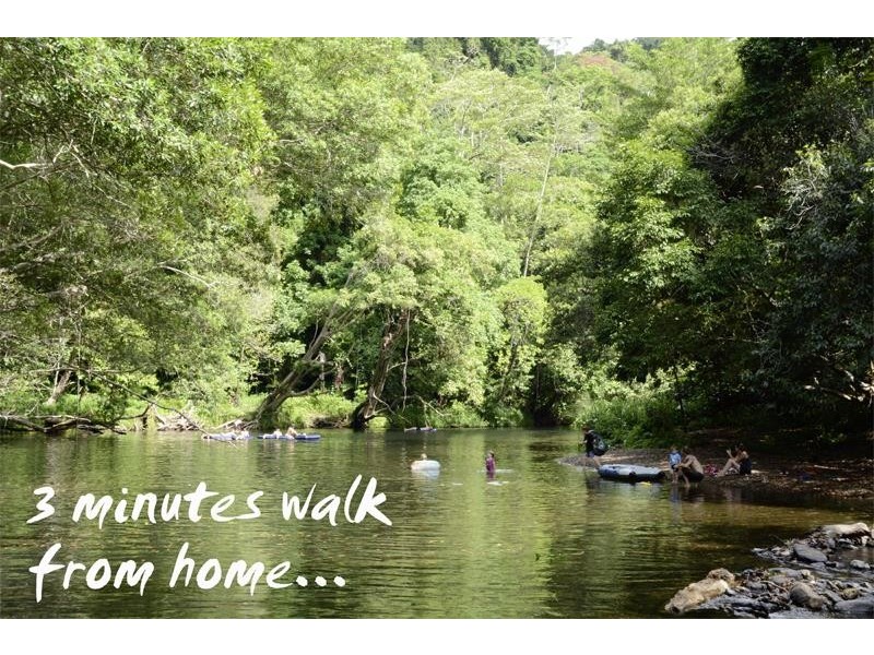 6 Fantan Close, Redlynch QLD 4870