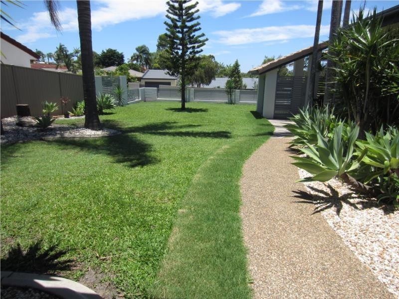 33 Hickey Way, Carrara QLD 4211