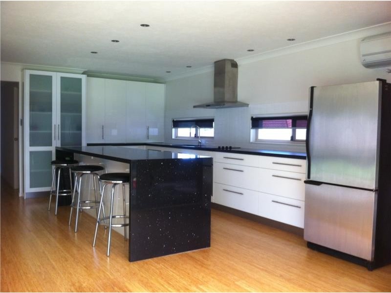 33 Hickey Way, Carrara QLD 4211