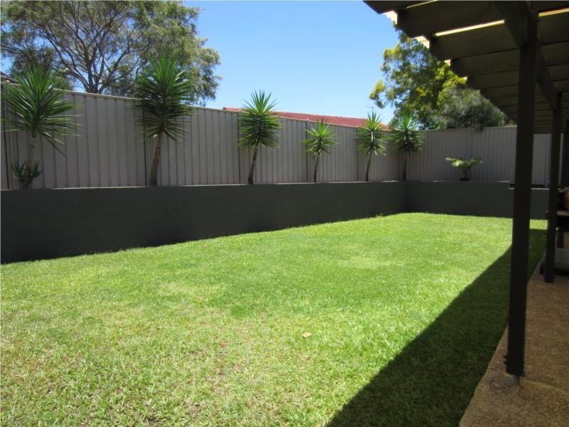 33 Hickey Way, Carrara QLD 4211