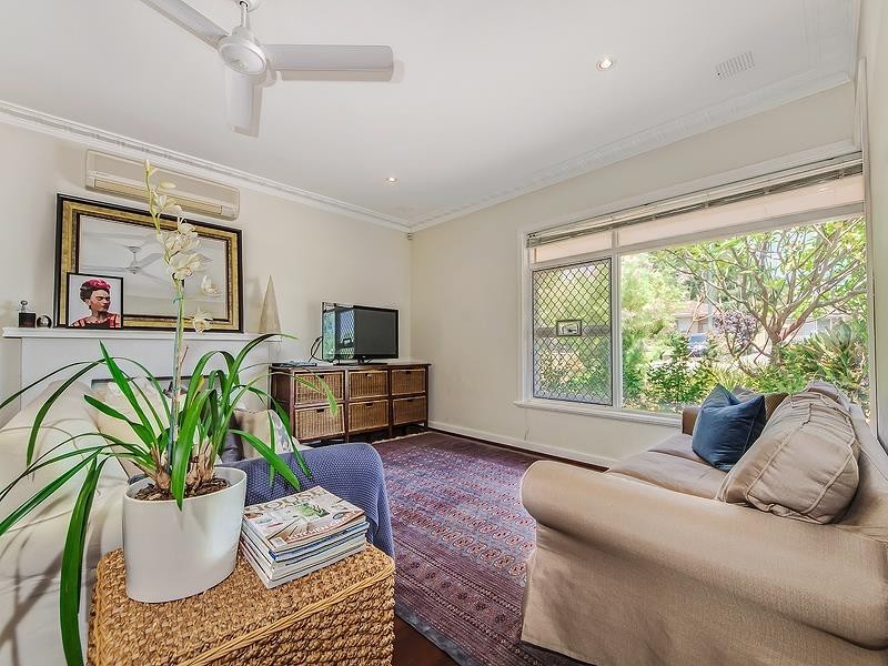 128 Paramatta Road, Doubleview WA 6018