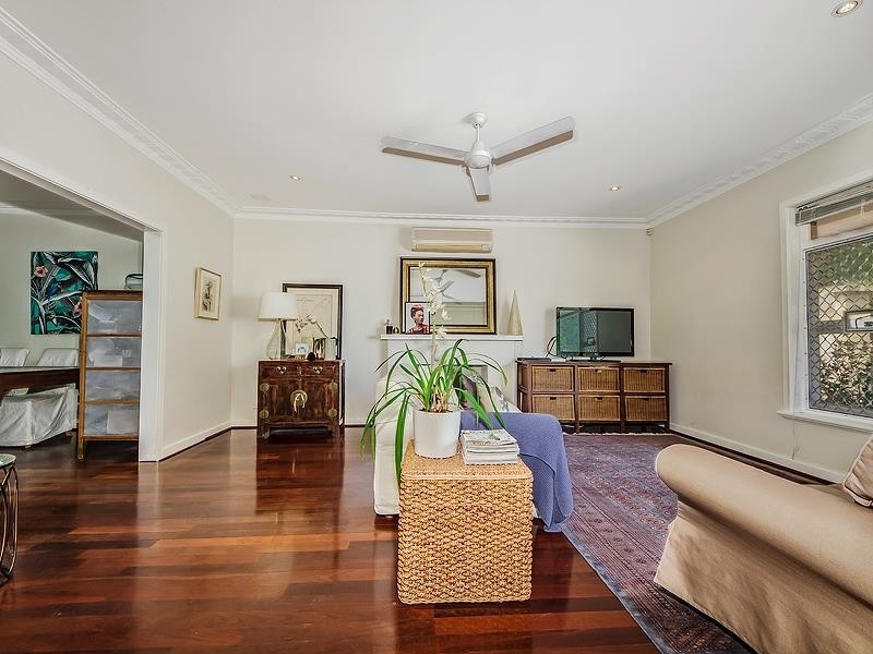 128 Paramatta Road, Doubleview WA 6018