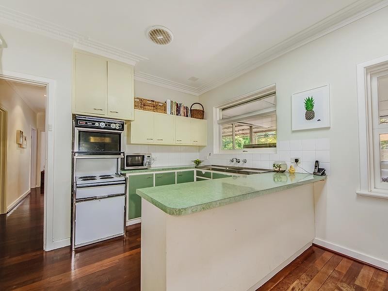 128 Paramatta Road, Doubleview WA 6018