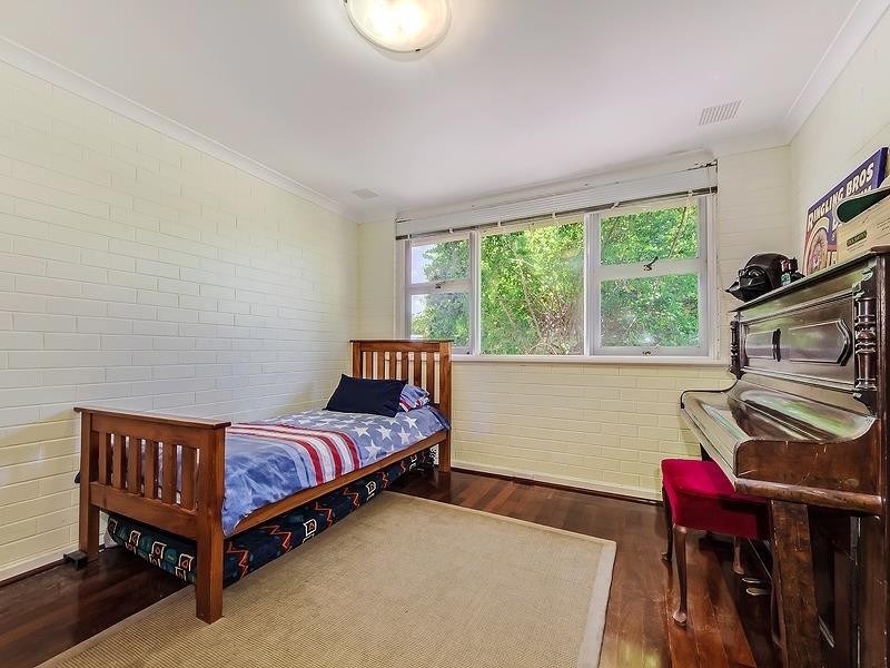 128 Paramatta Road, Doubleview WA 6018
