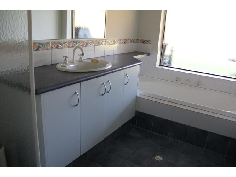 51 Beau Sovereign Court, North Dandalup WA 6207