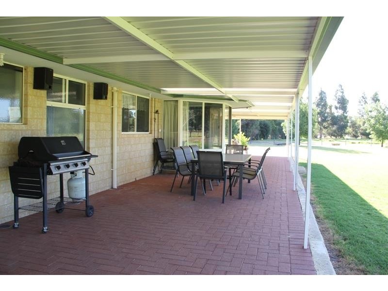 51 Beau Sovereign Court, North Dandalup WA 6207