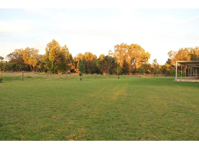 51 Beau Sovereign Court, North Dandalup WA 6207