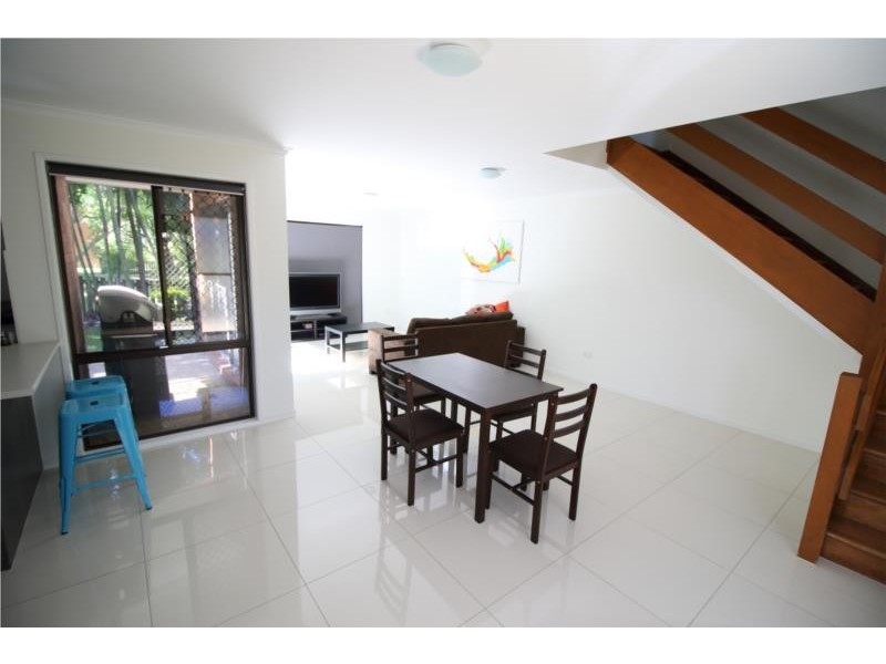 6/15 Thornhill Street, Springwood QLD 4127