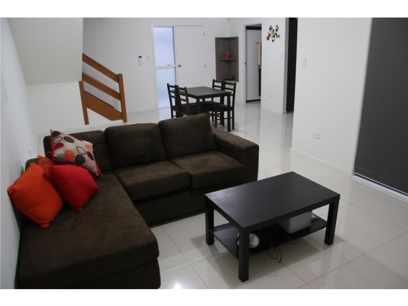 6/15 Thornhill Street, Springwood QLD 4127