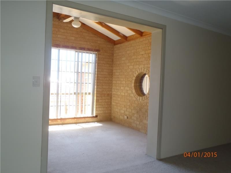 6 Berrigan Row, Halls Head WA 6210