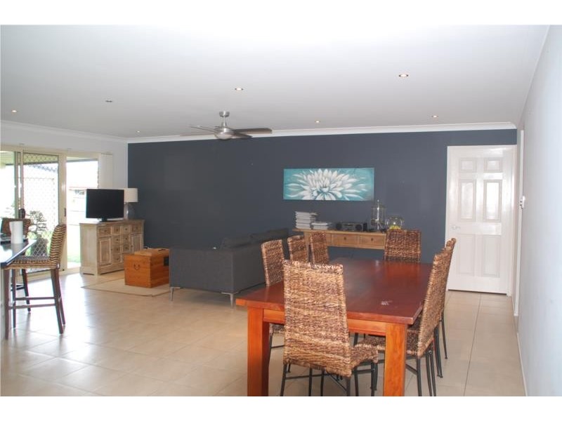 35 GUINEA FLOWER CRESCENT, Worrigee NSW 2540