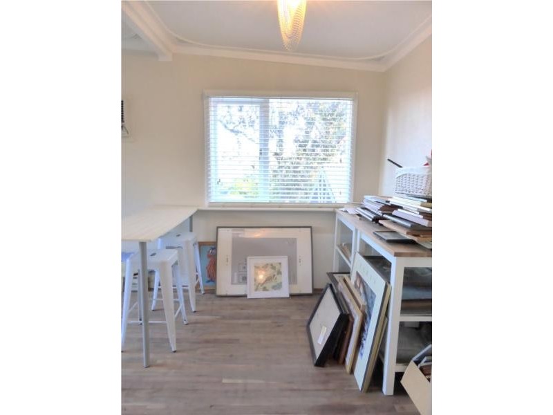 96 Roberts Road, Kelmscott WA 6111