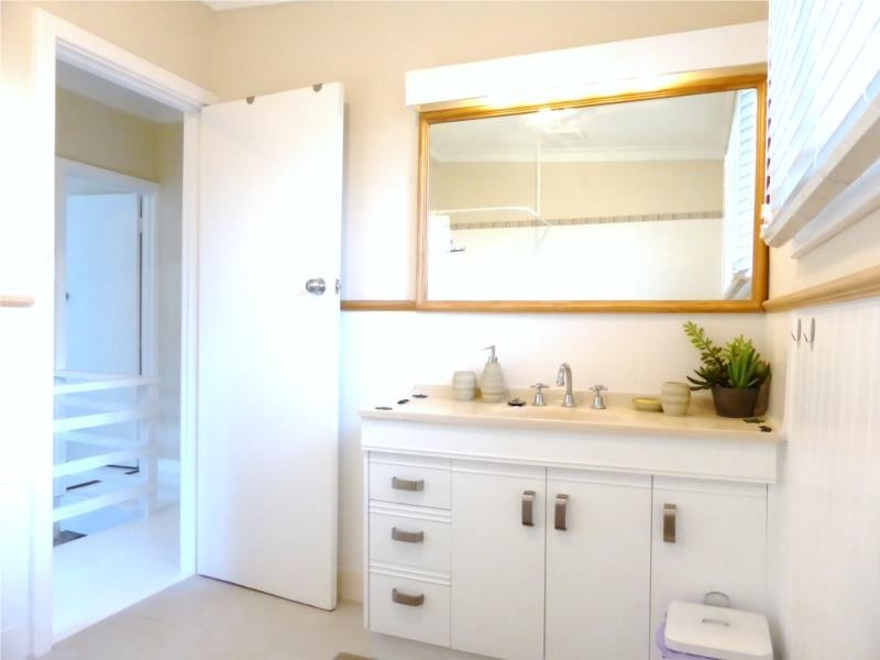 96 Roberts Road, Kelmscott WA 6111