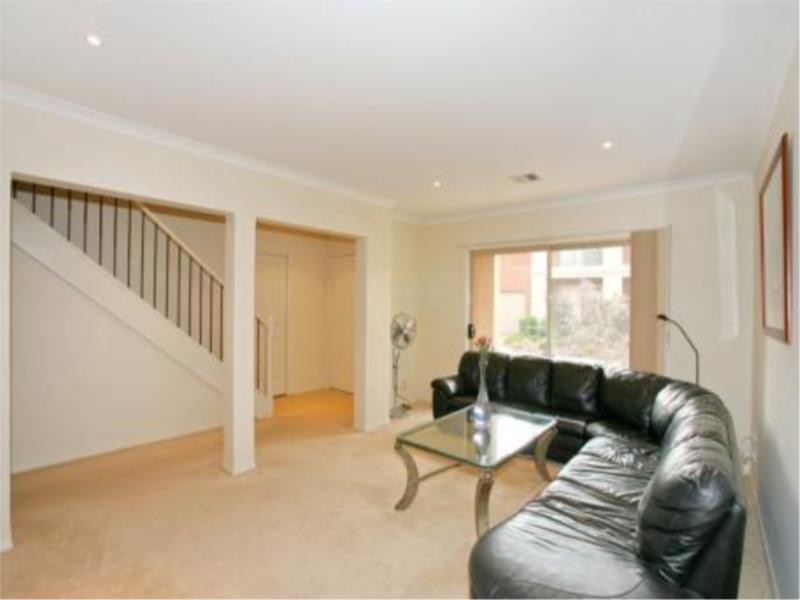 32 Madison Boulevard, Mitcham VIC 3132