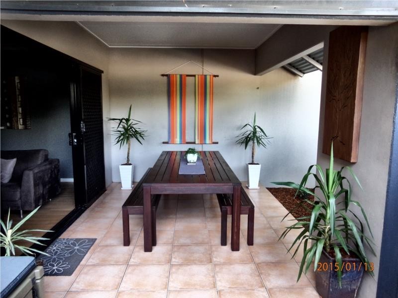 2/33-35 McIlwraith Street, South Townsville QLD 4810