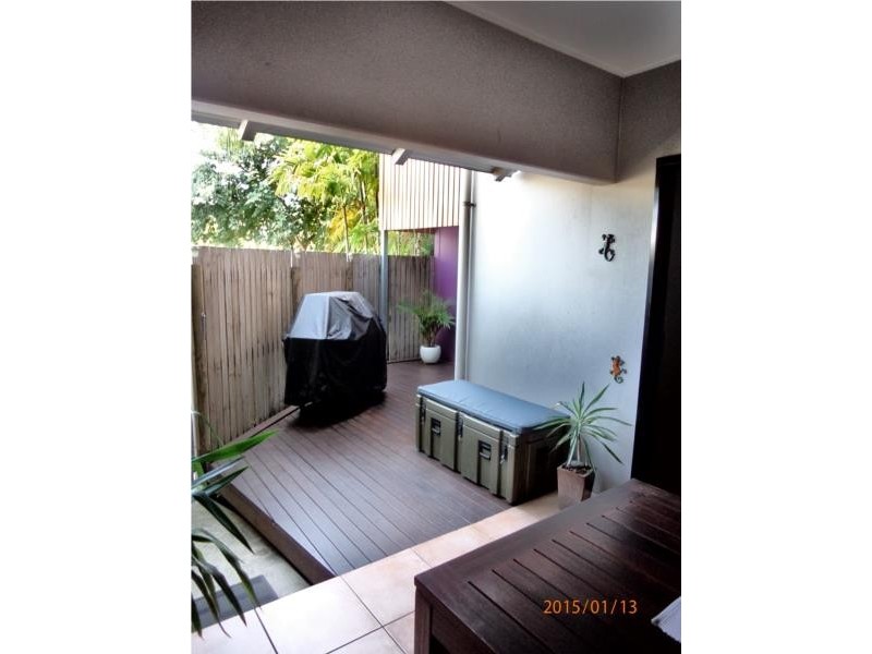 2/33-35 McIlwraith Street, South Townsville QLD 4810