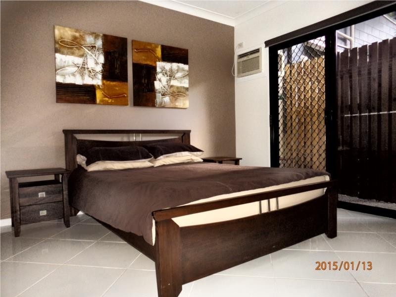 2/33-35 McIlwraith Street, South Townsville QLD 4810