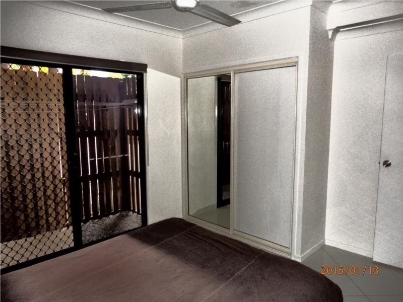 2/33-35 McIlwraith Street, South Townsville QLD 4810