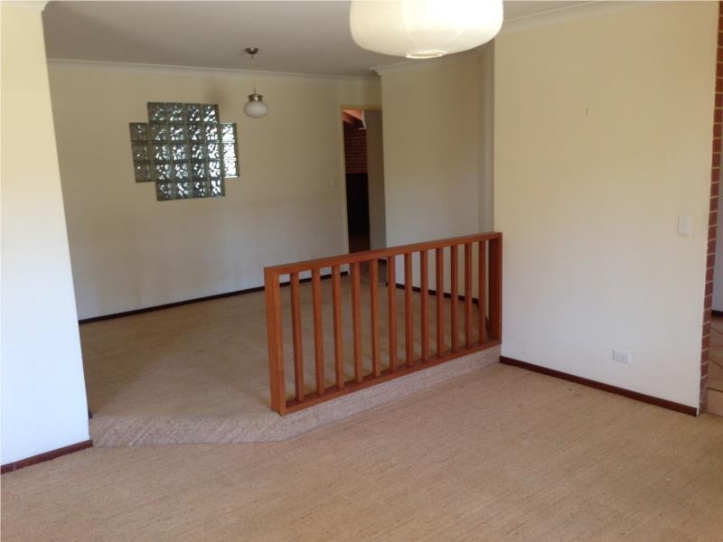 5 Flinton Court, Halls Head WA 6210