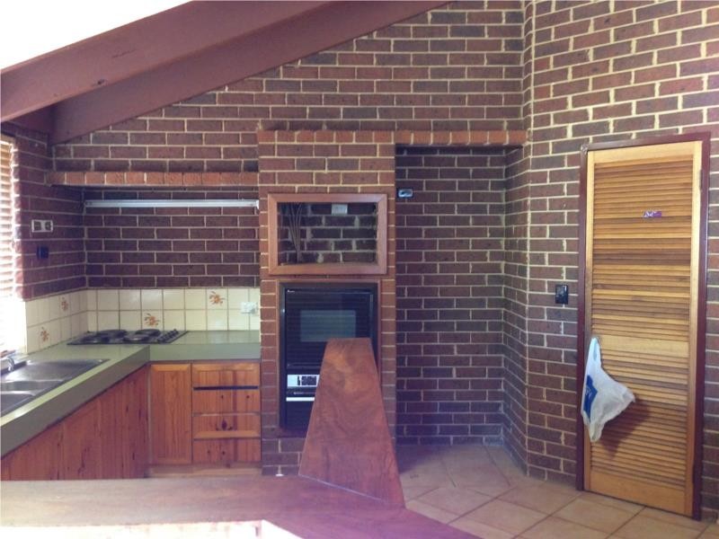 5 Flinton Court, Halls Head WA 6210