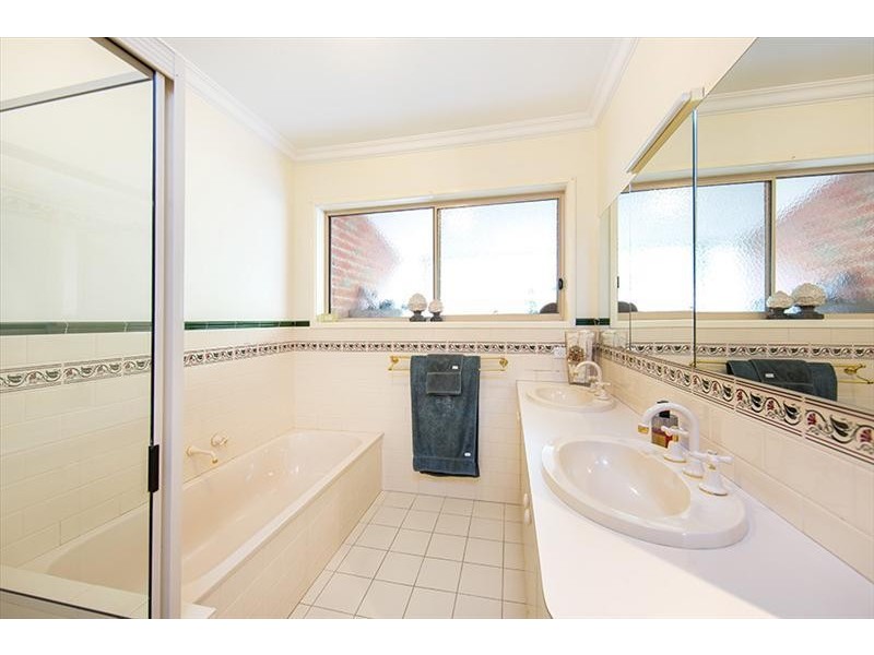 905 Stelling Street, Albury NSW 2640