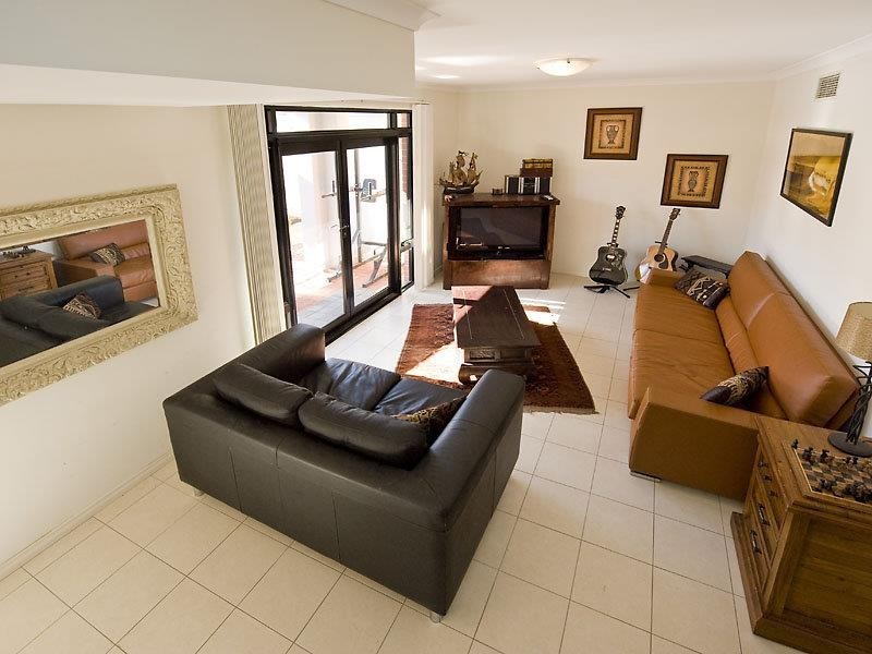 28/9 Healy Road, Hamilton Hill WA 6163