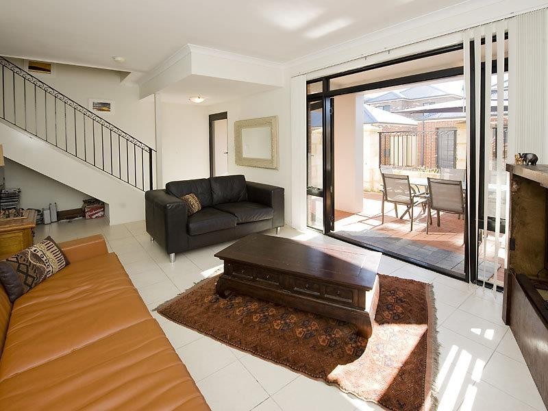 28/9 Healy Road, Hamilton Hill WA 6163