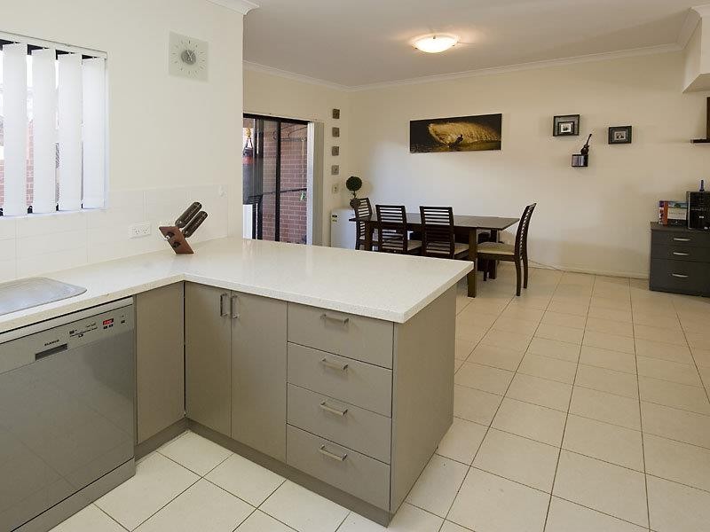 28/9 Healy Road, Hamilton Hill WA 6163