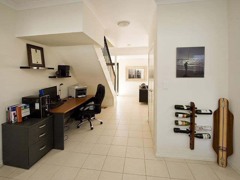 28/9 Healy Road, Hamilton Hill WA 6163