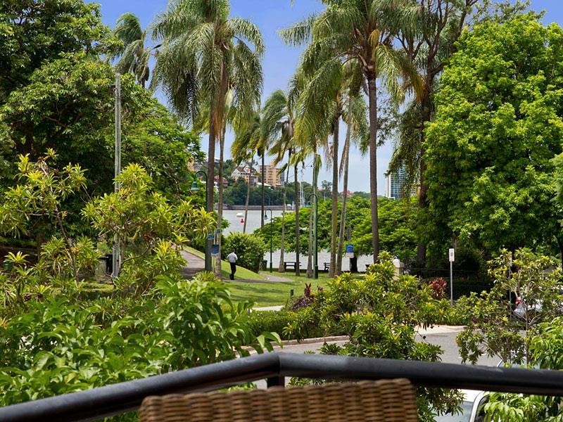 6/9 Newstead Avenue, Newstead QLD 4006