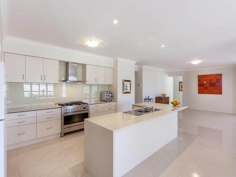 22 Grassland drive, Point Cook VIC 3030