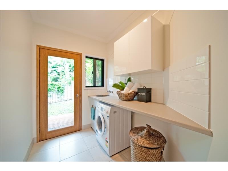 18 Stewart Drive, Cannonvale QLD 4802