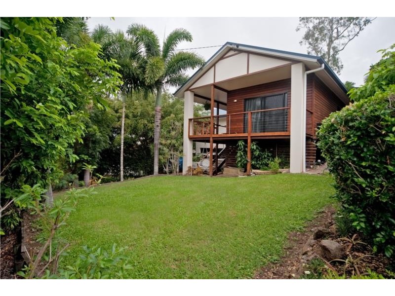 18 Stewart Drive, Cannonvale QLD 4802