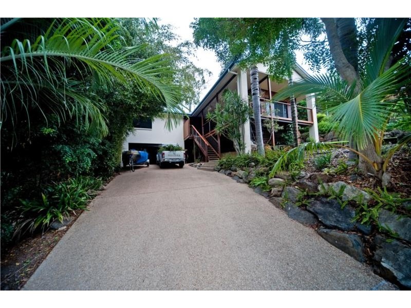 18 Stewart Drive, Cannonvale QLD 4802